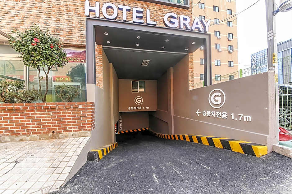 Hotel Gray