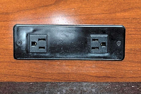 Superior King Smoking