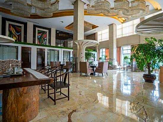 Luotuo Forever Peace Hotel