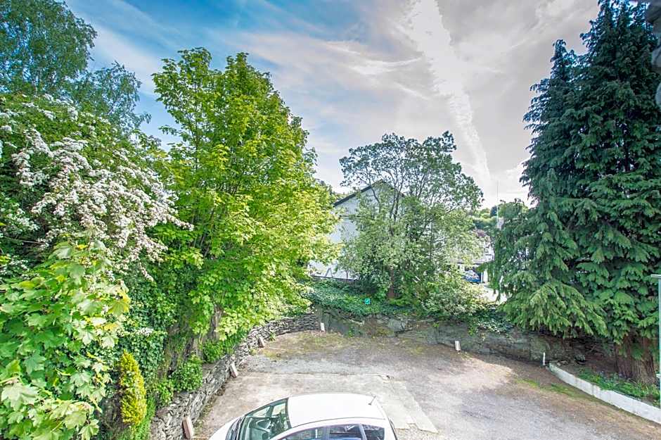 Elim Bank Guest House