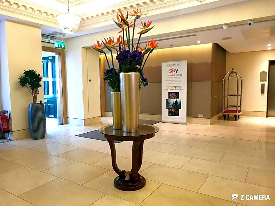 The Park City Grand Plaza Kensington Hotel