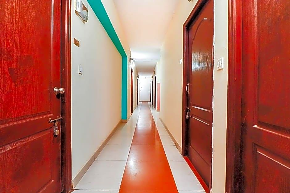 OYO 9016 Charu Comforts