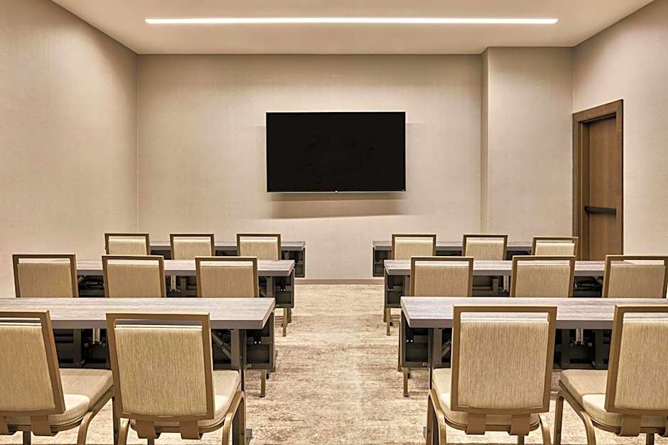 AC Hotel by Marriott Irvine