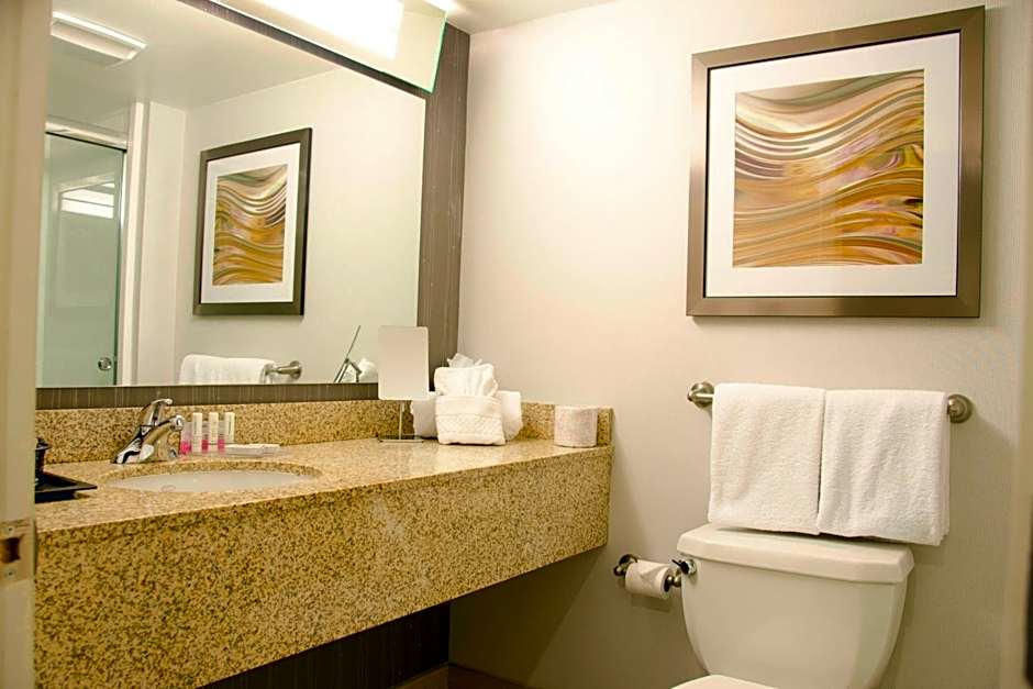 Courtyard by Marriott Waterbury Downtown