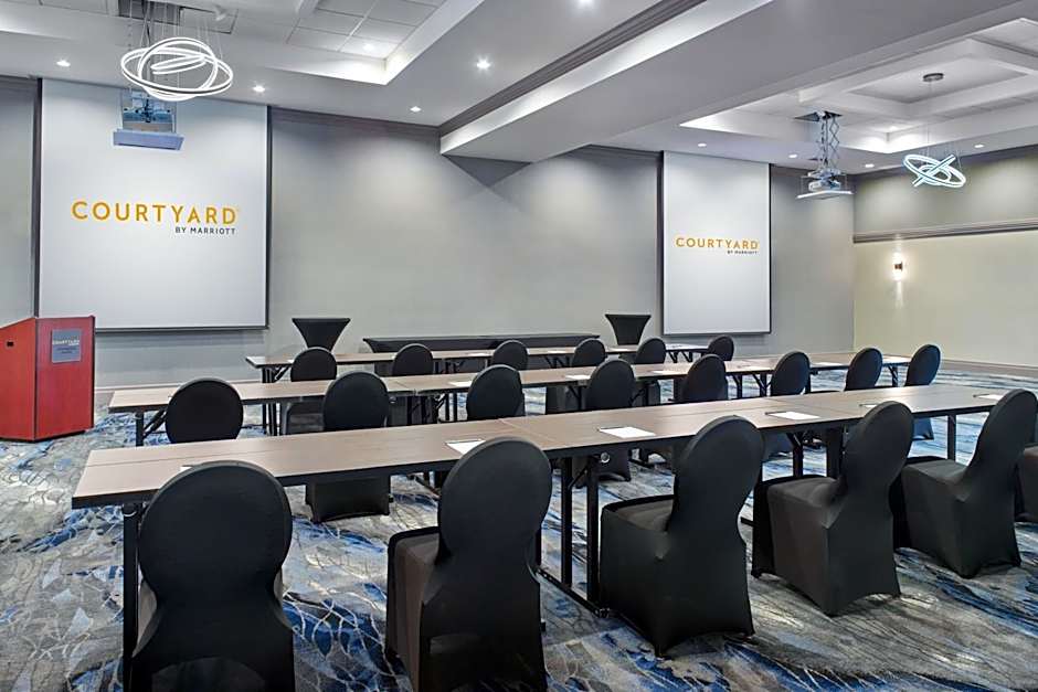 Courtyard by Marriott Warner Robins