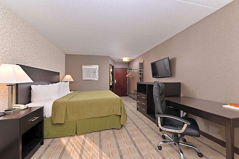 Quality Inn & Suites Matteson near I-57