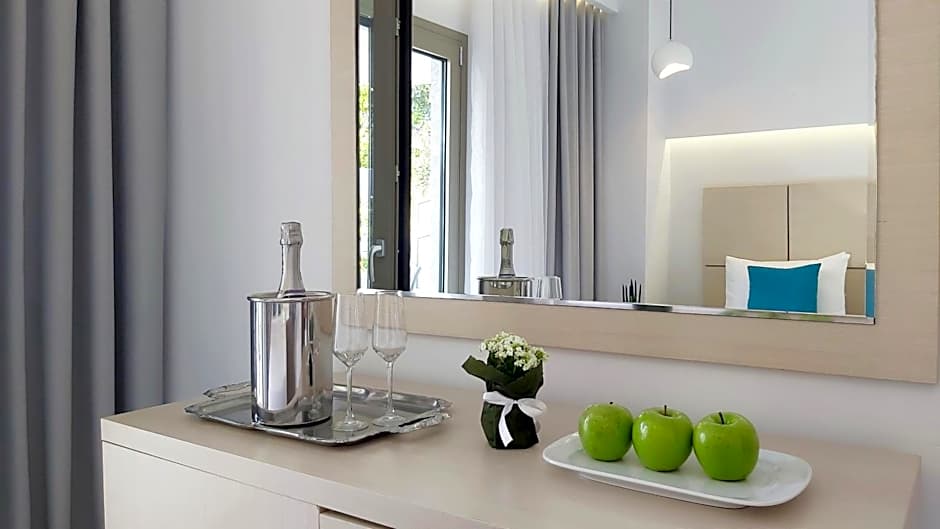 Akrogiali Exclusive Hotel (Adults Only)