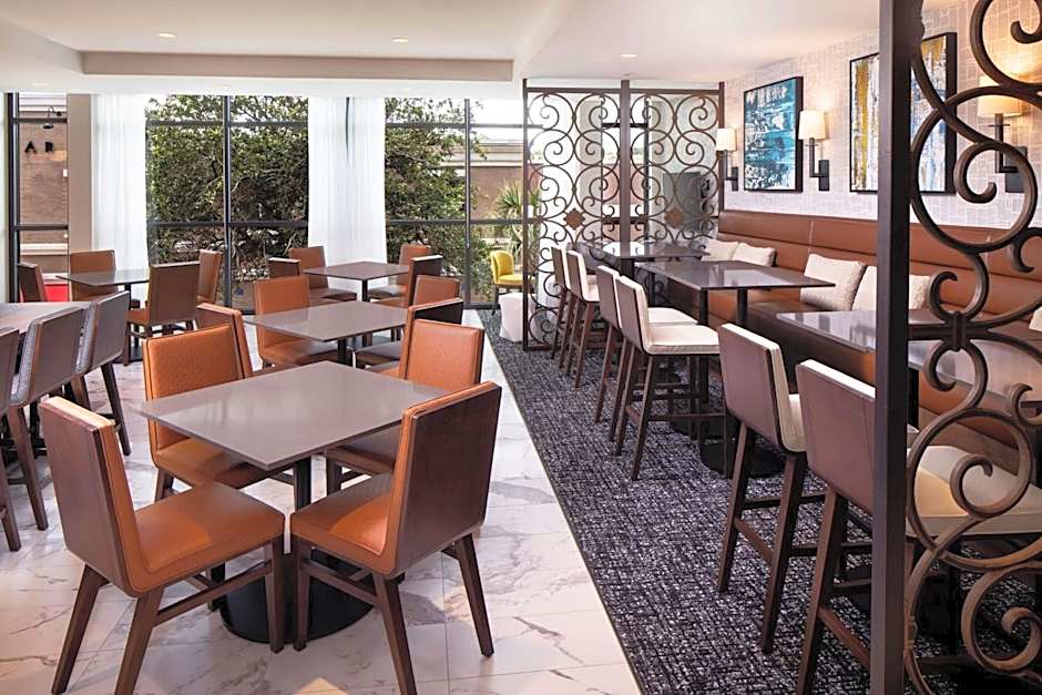 Hyatt Place Mount Pleasant Towne Centre