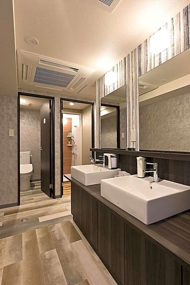 Hotel Tomariya Ueno