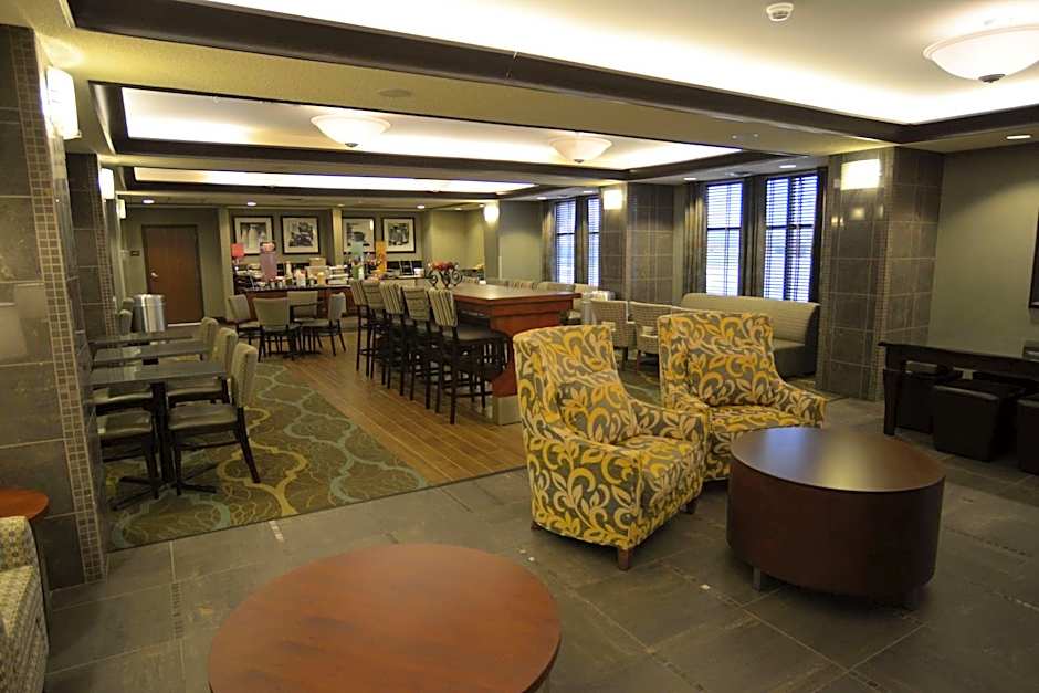Hampton Inn By Hilton Warsaw