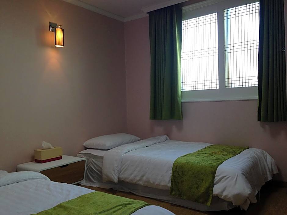 Jeju R Guesthouse