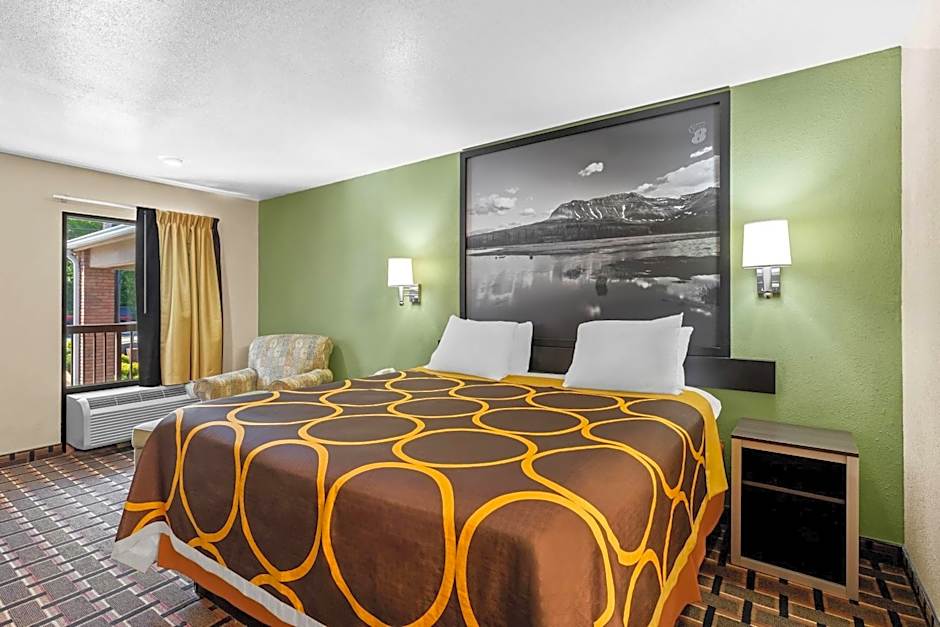 Super 8 by Wyndham Acworth/Atlanta Area