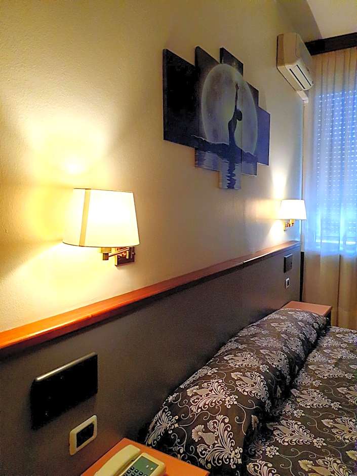 Hotel H&L – Cinisello Balsamo, DC
