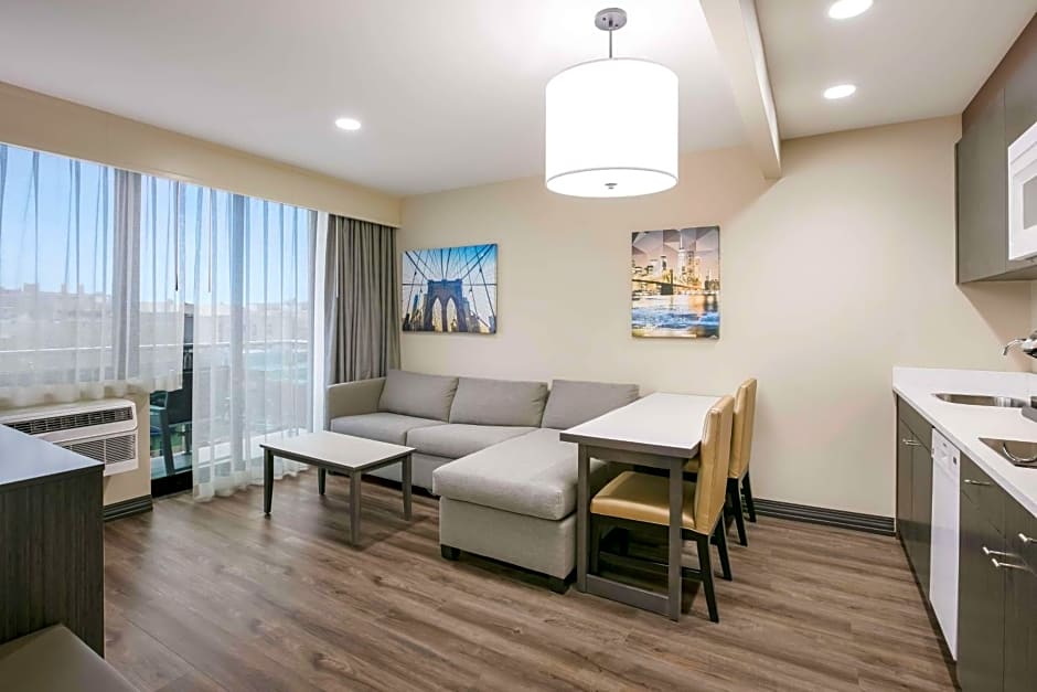 Best Western Plus Executive Residency Bronx