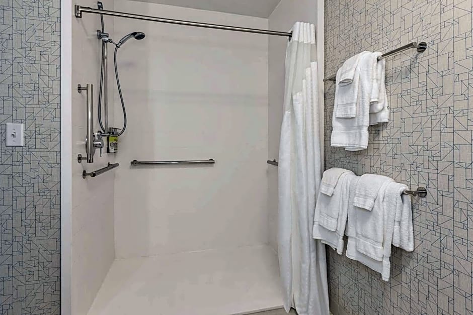 Holiday Inn Express And Suites Jersey City - Holland Tunnel By IHG