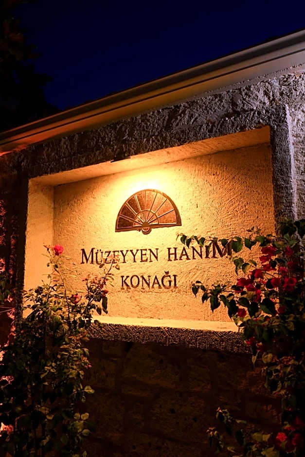 Muzeyyen Hanım Konagı Alacatı