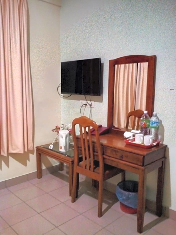 Century Hotel Inanam