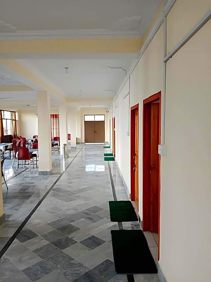 Hotel Eagle Nest Malam Jabba 