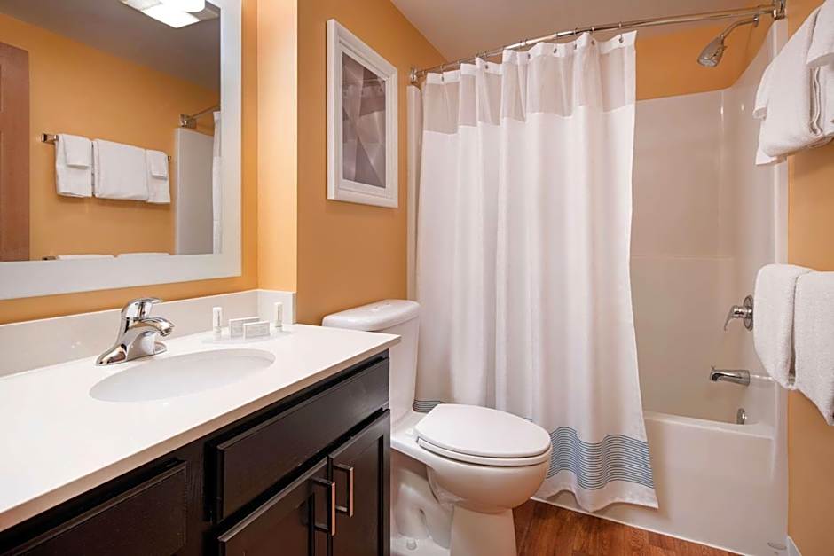 Sonesta Simply Suites Seattle Renton