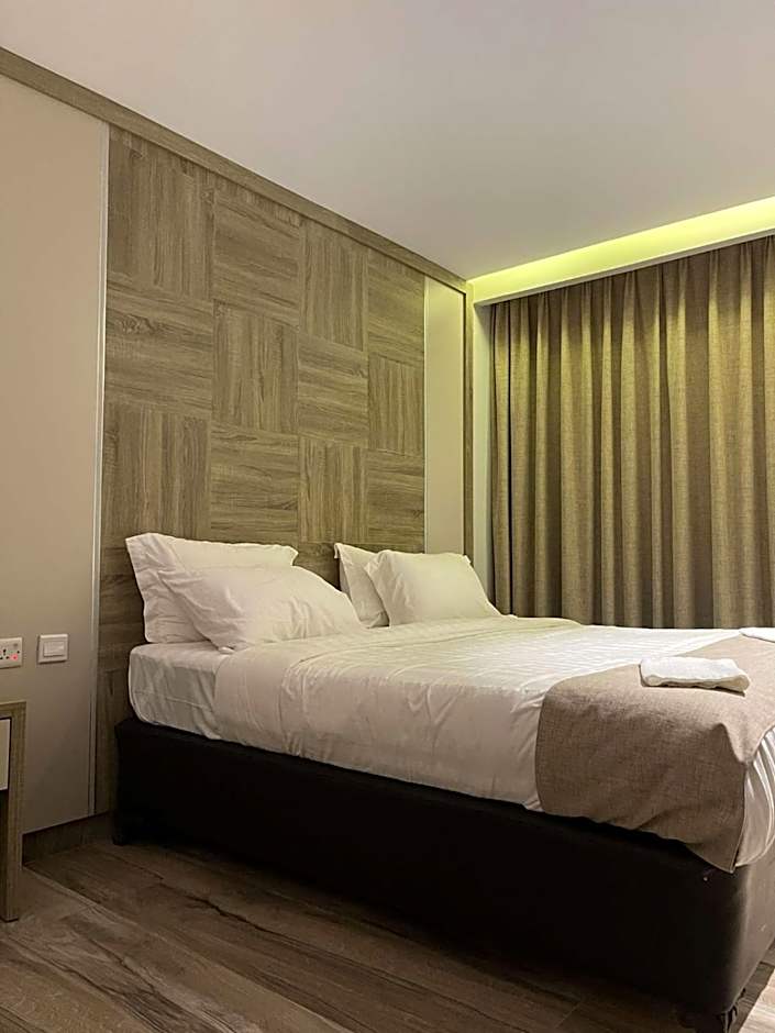 Mass Paradise Hotel