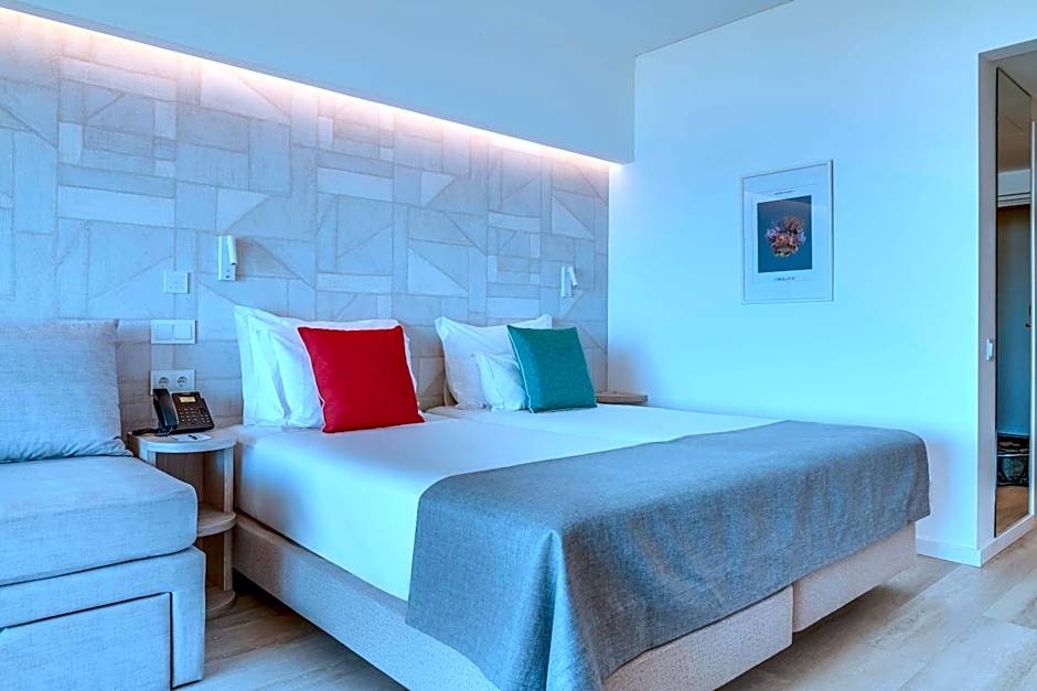 Pestana Delfim Beach & Golf Hotel