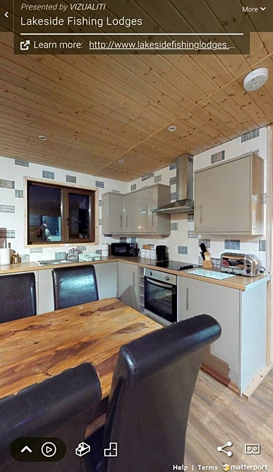 Lakeside Fishing Lodges