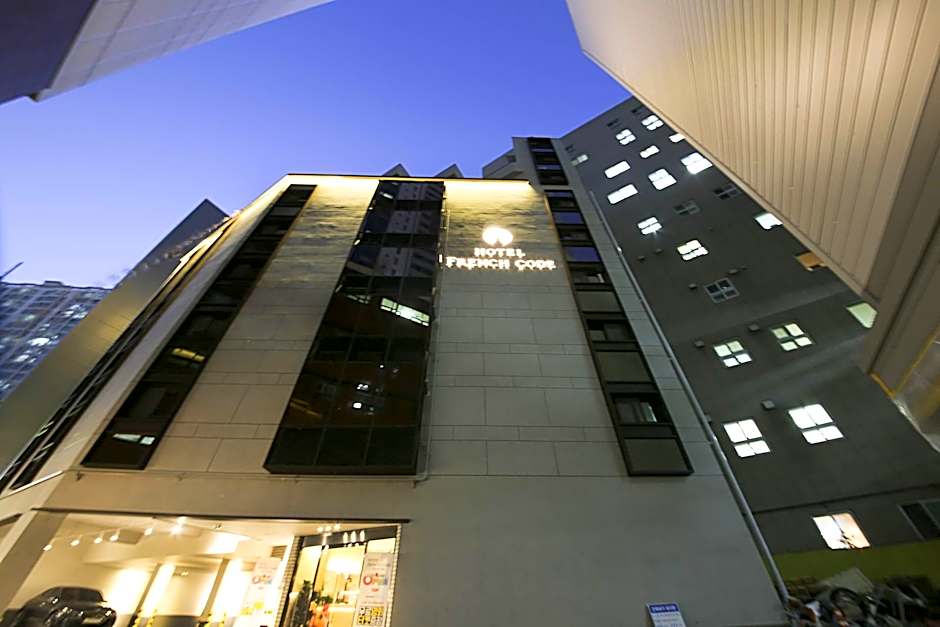 Photo 1 of 25 of Frenchcode Hotel Guseo