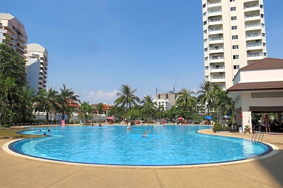 B&B View Talay 1B by Franco Jontiem