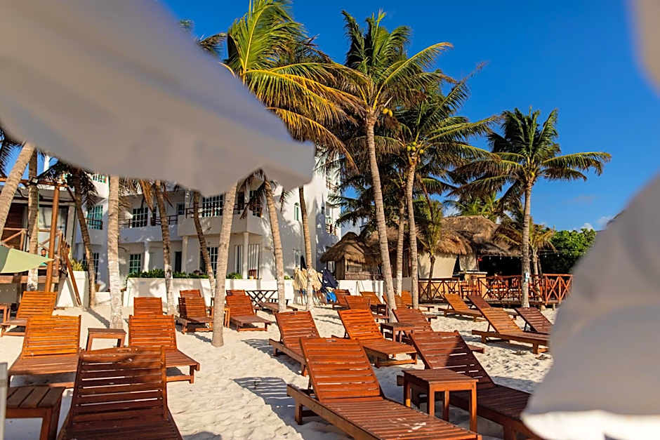 HOTEL & BEACH CLUB OJO DE AGUA