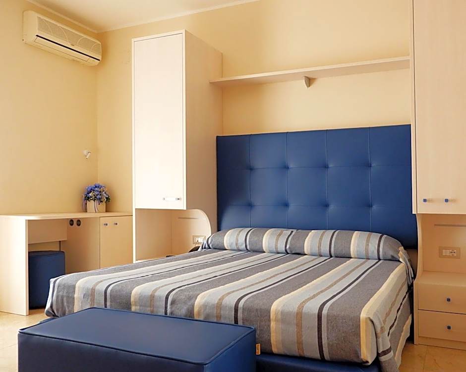 Hotel Riviera