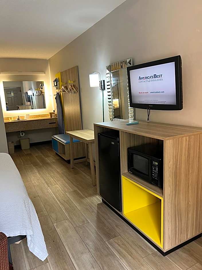 Days Inn by Wyndham Blythewood North Columbia