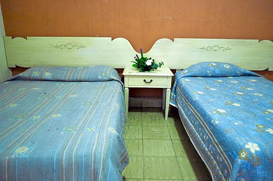 Hotel Metropolitan I