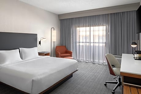 King Room with Sofa Bed and Adapted Tub - Mobility and Hearing Accessible