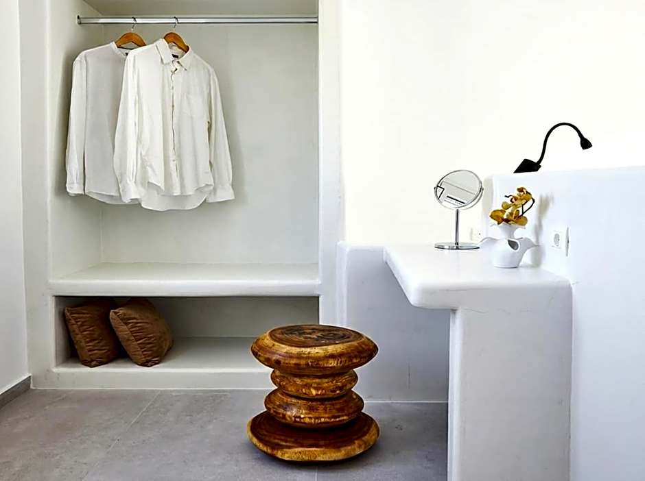 Anchor Suites