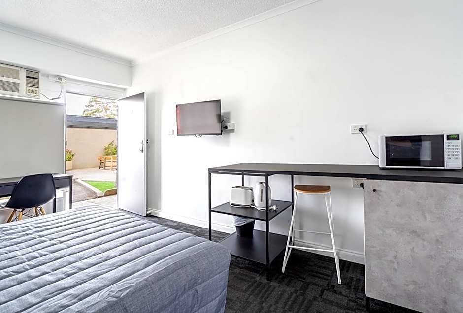 City West Motel