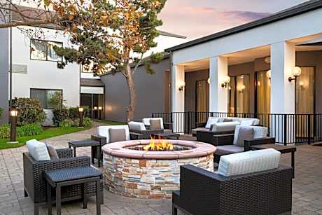 Courtyard by Marriott San Francisco Airport