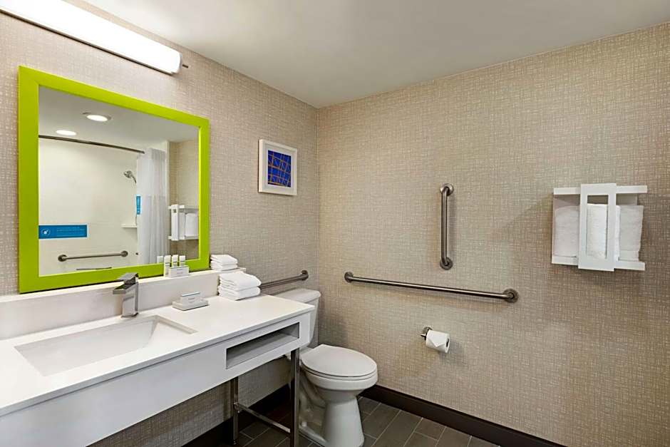 Hampton Inn By Hilton And Suites Ft. Lauderdale-Airport