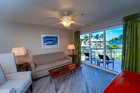 Deluxe Suite with Sea View