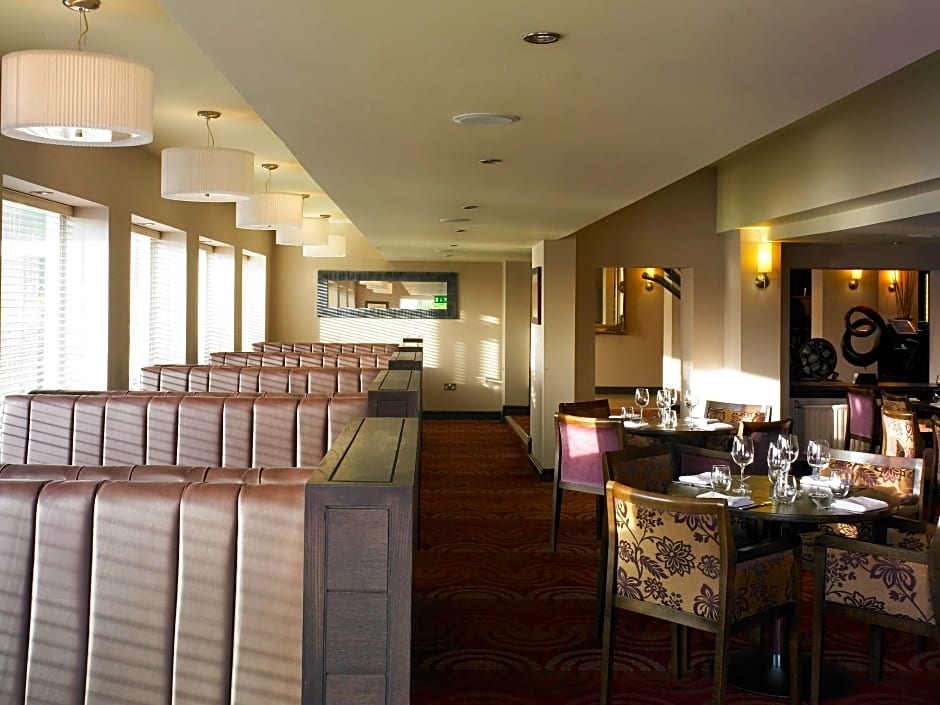 Manchester Airport Stanley Hotel by Belvilla