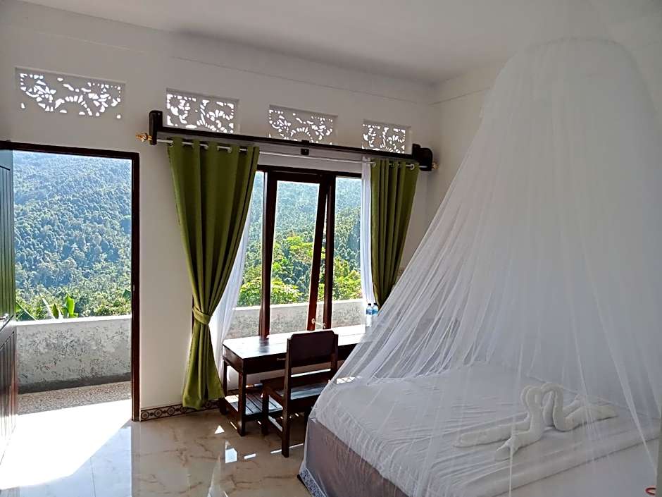 Aris Homestay and Warung Made