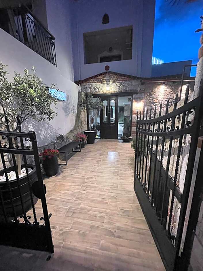 Samel Hotel