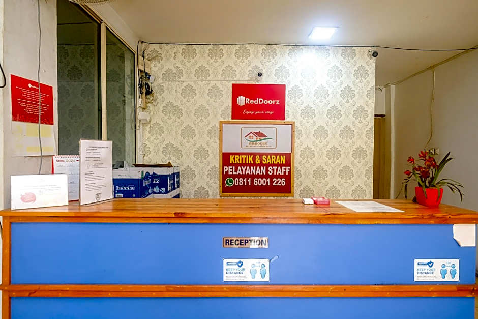 RedDoorz @ Jalan Japaris Medan