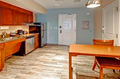 2Queen Hearing Accessible Studio Suite Nosmok