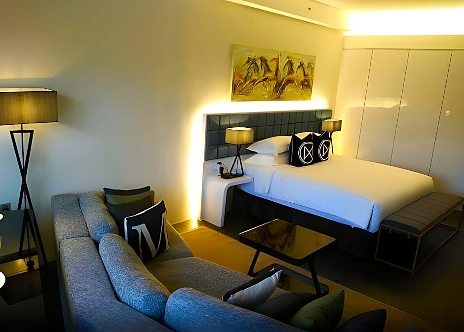 M ROOF HOTEL & RESIDENCES