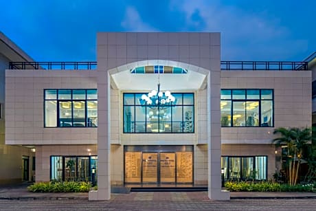 Protea Hotel by Marriott Lagos Kuramo Waters