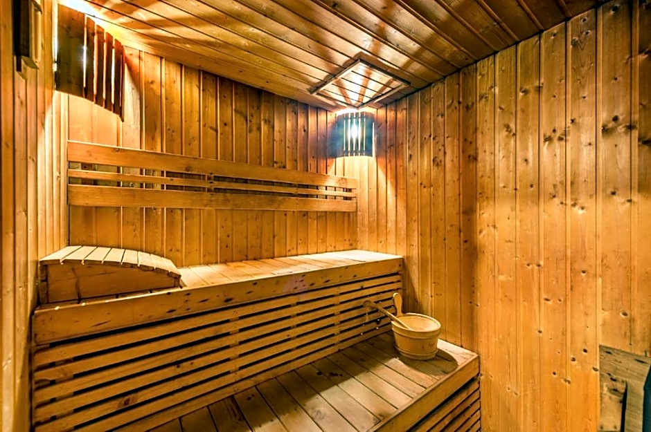 Ratana Hotel Chalong