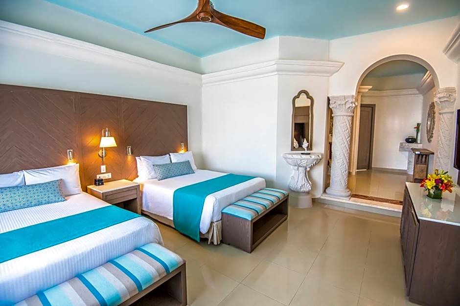 Photo 1 of 6 of Junior 2 Queen Beds Suite, Ocean View