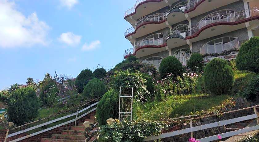 Hotel Victoriya Palace