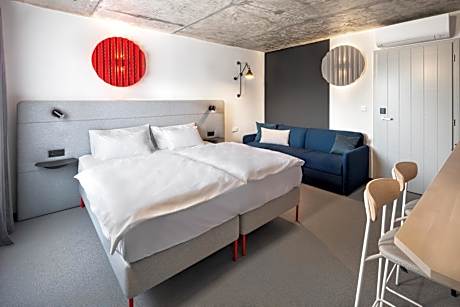 Deluxe Double Room with Extra Bed