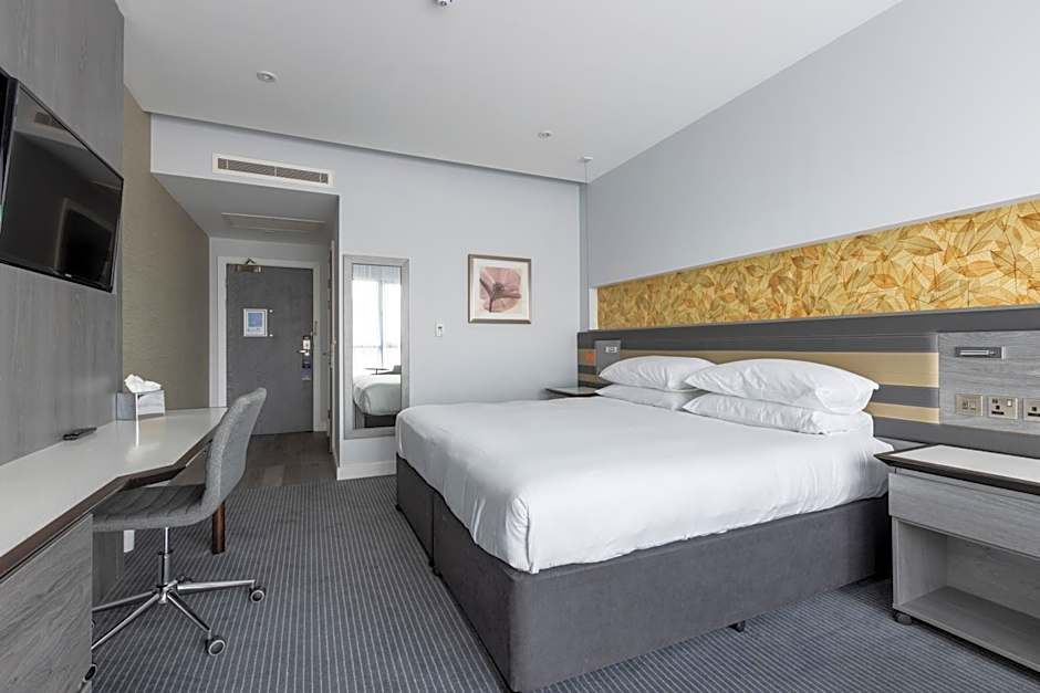 DoubleTree by Hilton Edinburgh - Queensferry Crossing